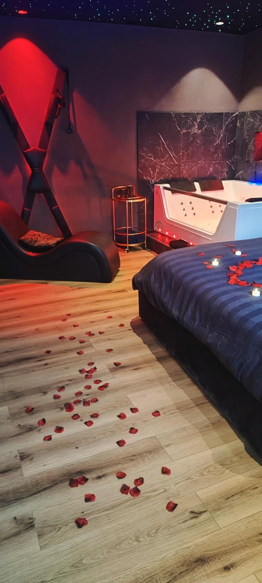 Loft, Studio And Love Rooms Bourg-Saint-Christophe 外观 照片