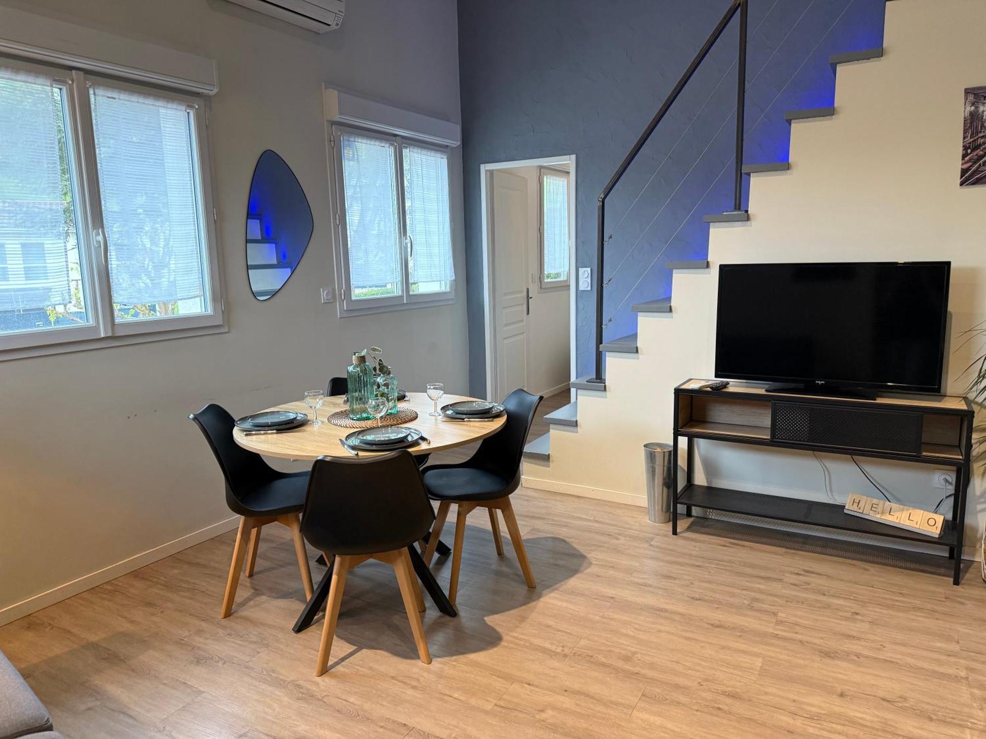 Loft, Studio And Love Rooms Bourg-Saint-Christophe 外观 照片