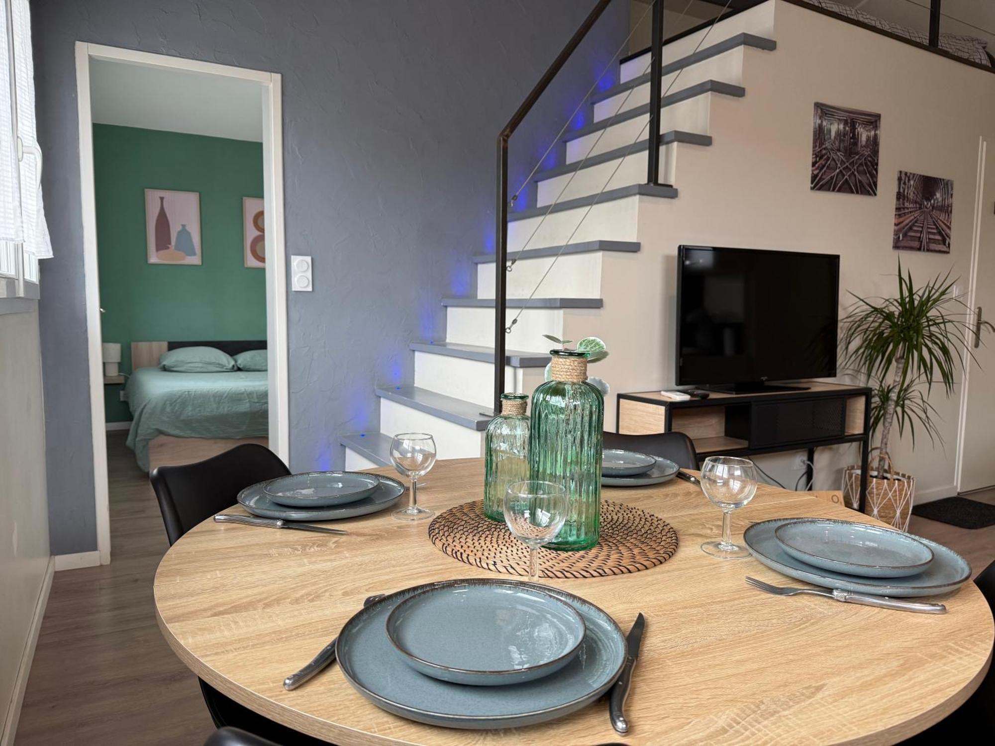 Loft, Studio And Love Rooms Bourg-Saint-Christophe 外观 照片
