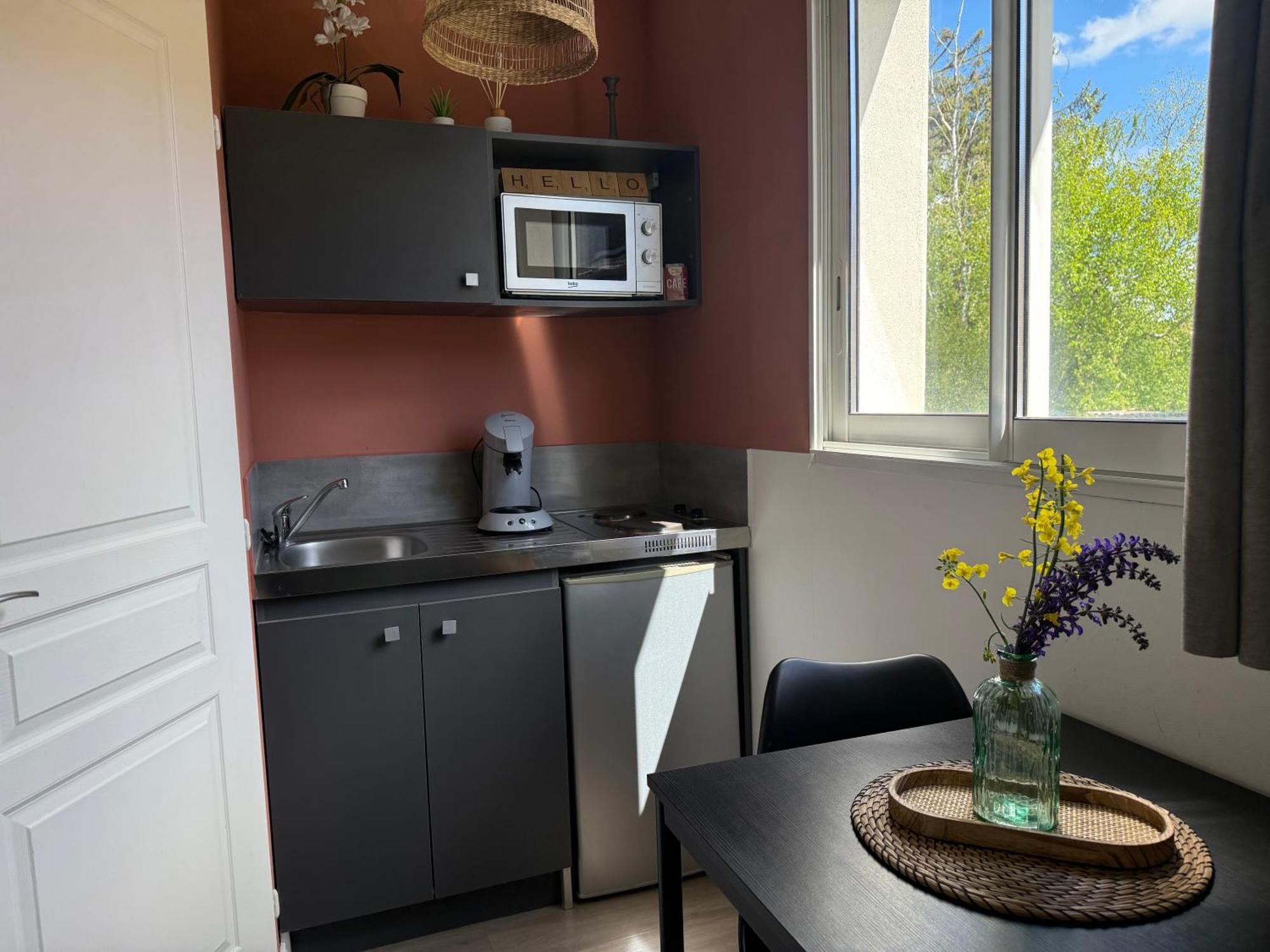 Loft, Studio And Love Rooms Bourg-Saint-Christophe 外观 照片